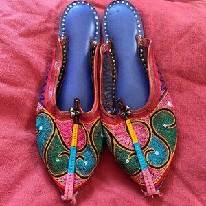 Embroidered Leather Genie Slippers with Bells on Them-- Size 7